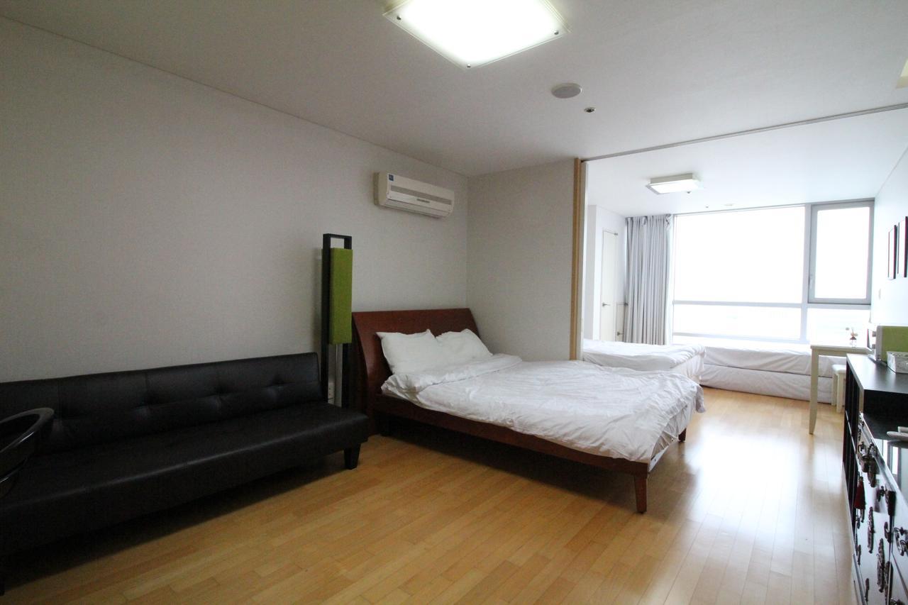 Gangnam Galaxy Lux Apt Gwacheon Экстерьер фото
